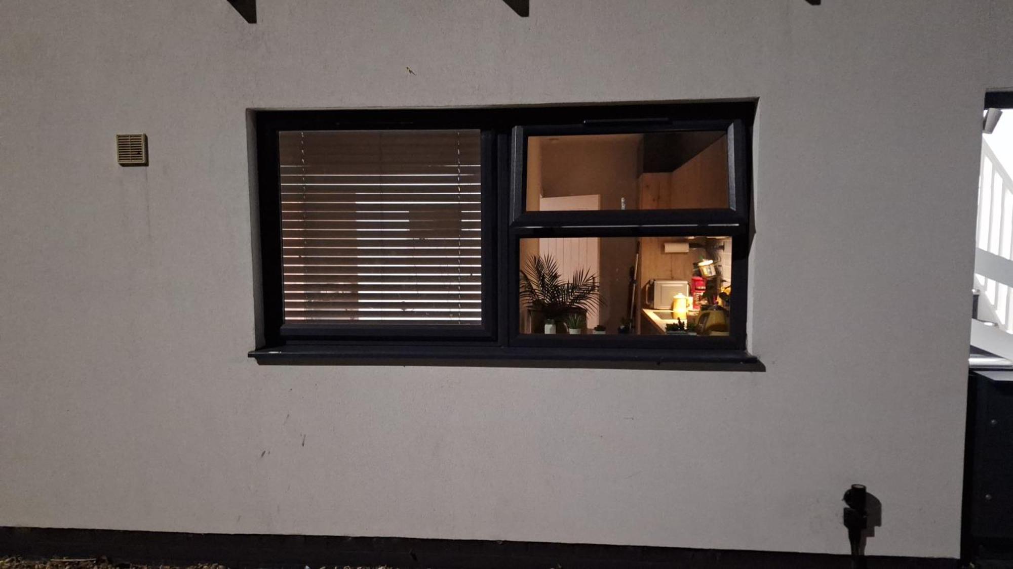 Budget Single Room Only For One Adult - Shared Flat Northolt  Екстер'єр фото